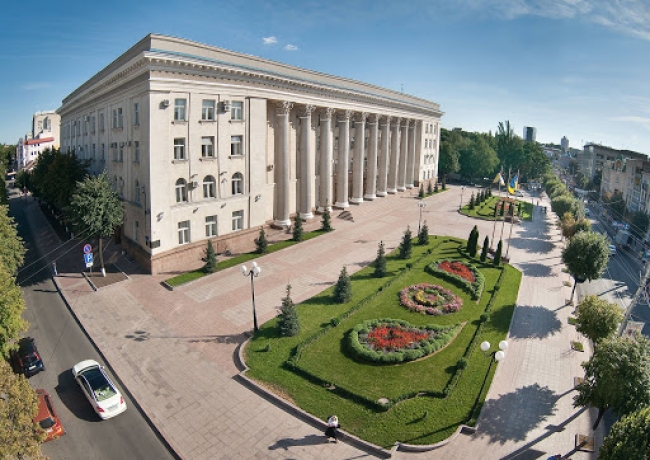 ЛМ "Пан Тюльпан" виконує благоустрій та озеленення громадських місць
